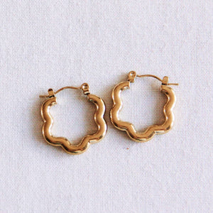 Flower Umber Signature Hoop - Gold