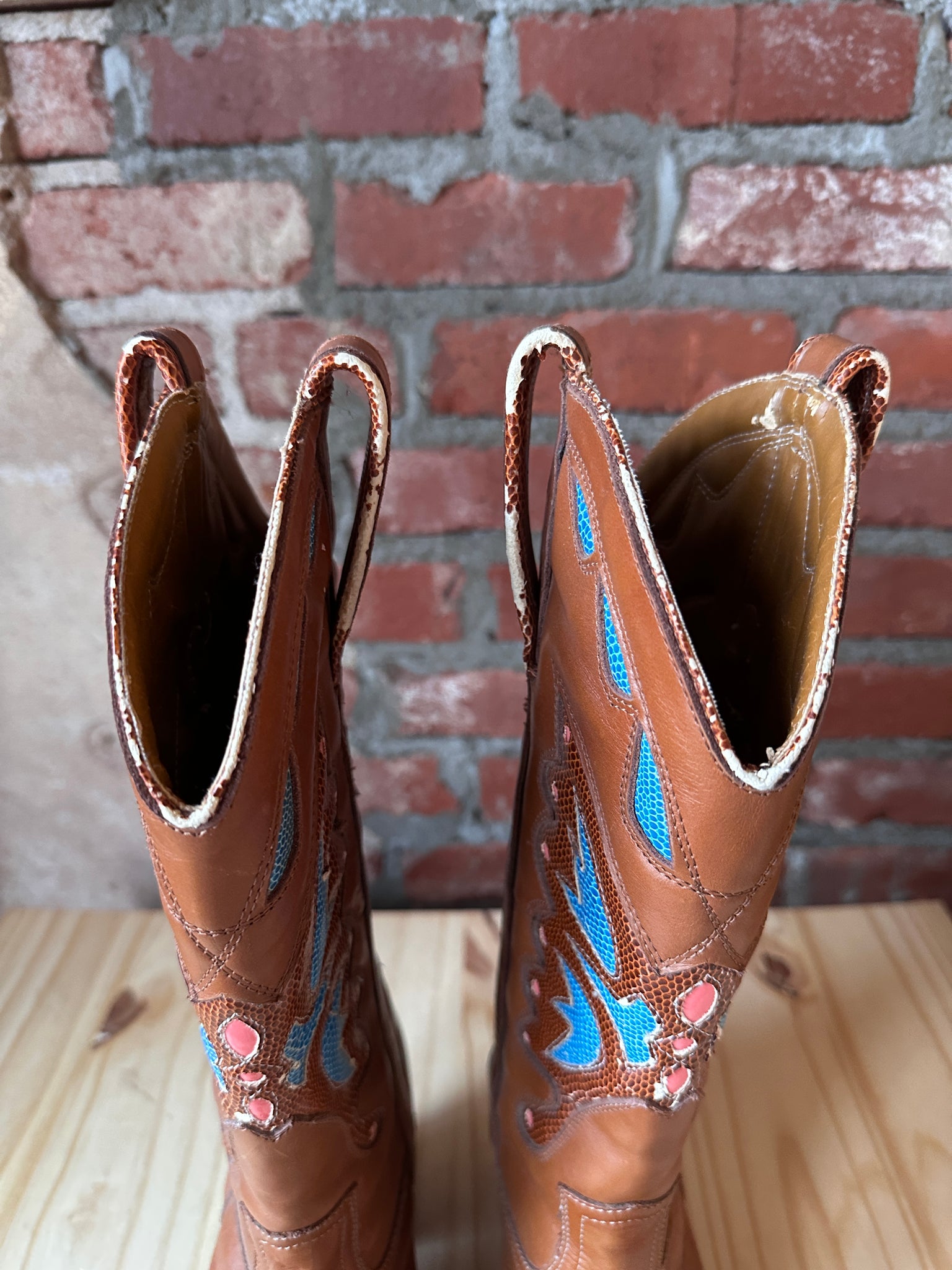 Vintage Coral & Blue Cowboy Boot Size 8