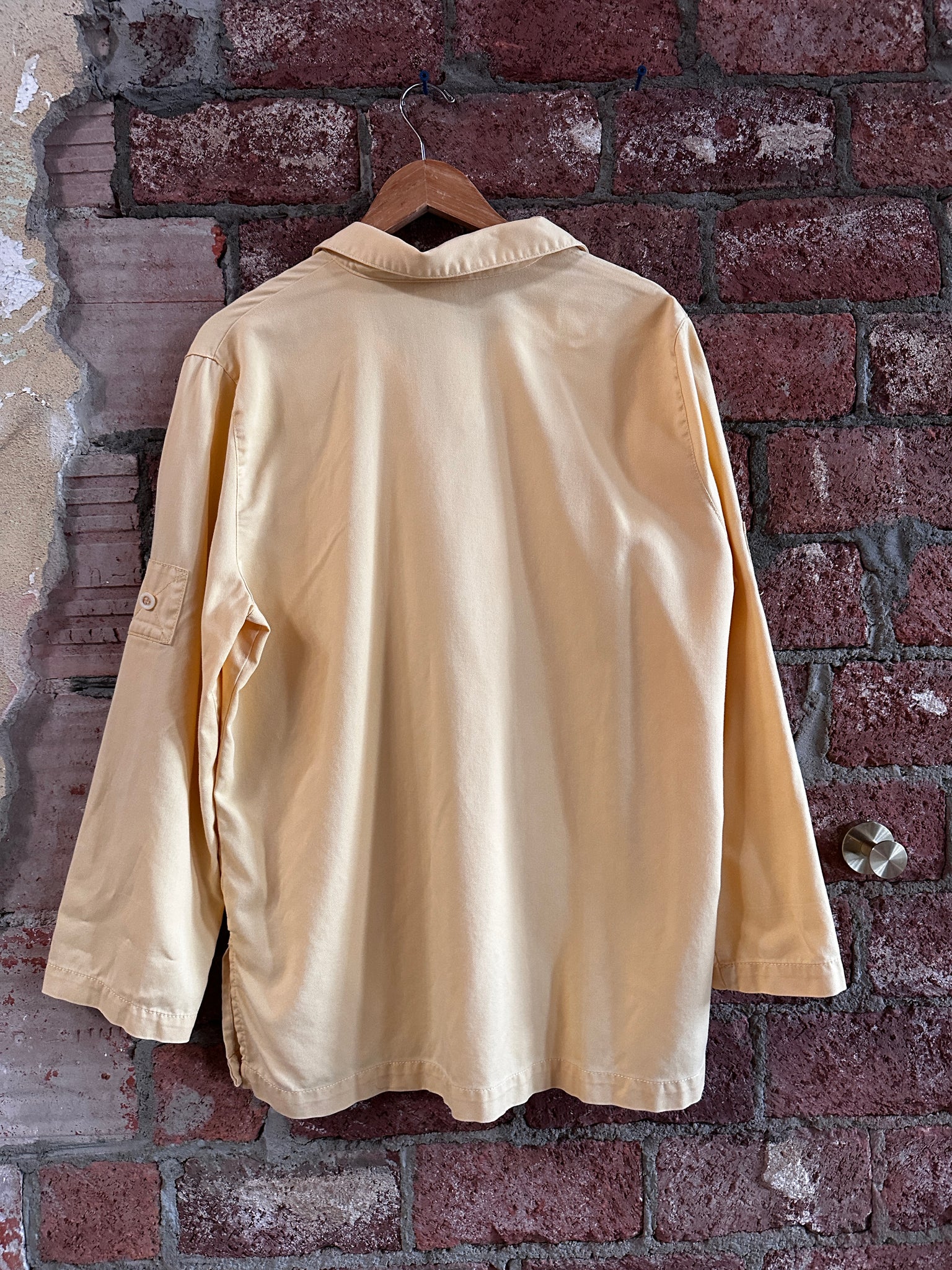 Vintage Button-Up 10