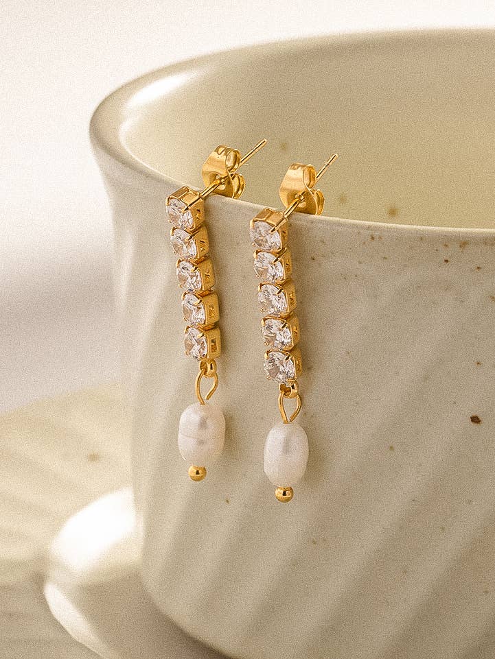 Antonella Pearl Drop Earring
