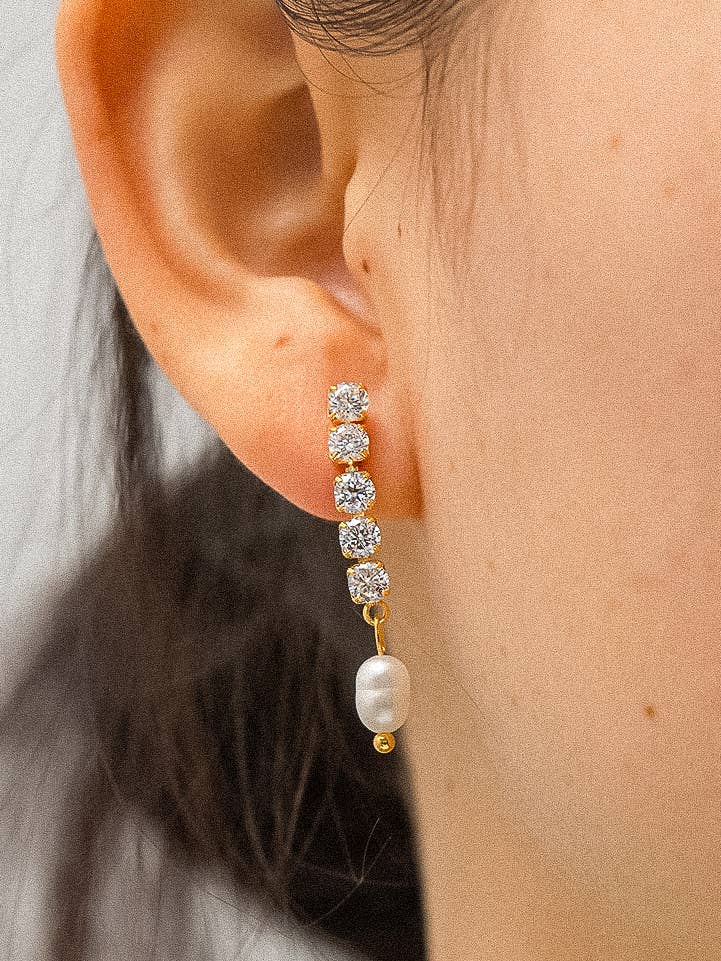 Antonella Pearl Drop Earring